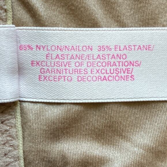 Victoria’s Secret Strapless Lightly Padded Underwire Bra in Nude size 38DD - Picture 4 of 4